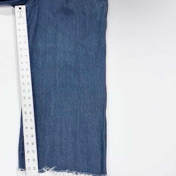 Zara High-Waisted Wide Leg Jeans Raw Hem Denim Vintage Inspired Women’s US 4 - Picture 10 of 12